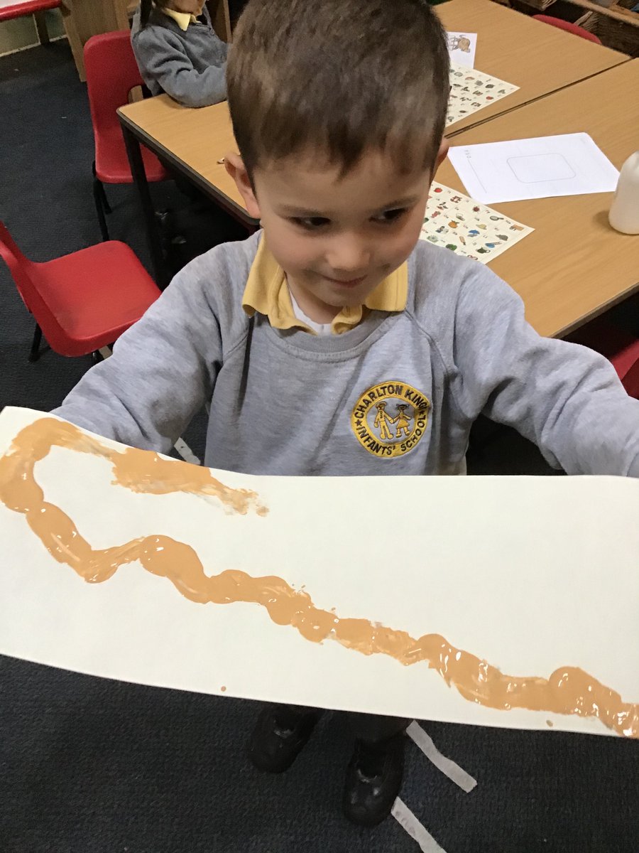 RedClassCharlt1's tweet photo. The animals have been leaving tracks and footprints in our classroom...can you guess who left these trails? https://t.co/znChZGTRXX