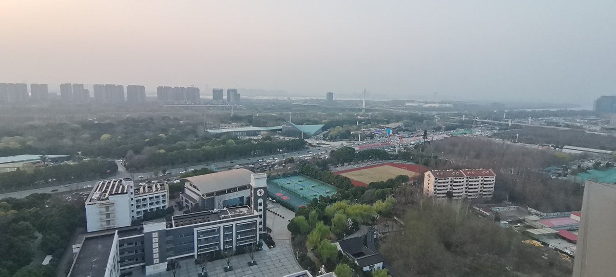 Derfflinger3's tweet photo. 下班睡觉 https://t.co/m36EBD77RL