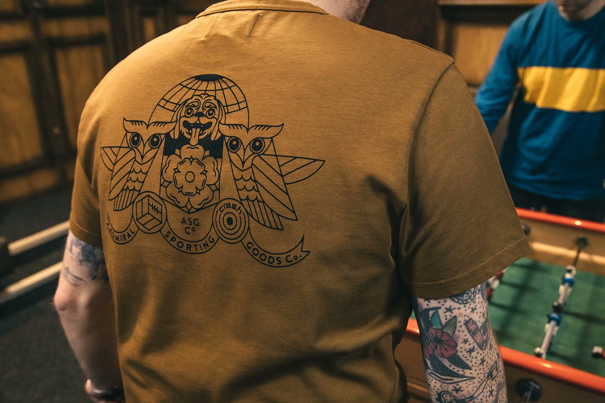 TheSquareBall's tweet photo. 🌟 We're chuffed to be part of Admiral's Leeds Collection

New limited tees are available here: https://t.co/BfsyhLW6CI

We have a TSB blue one to give away — RT, follow us &amp;
@Nath_Brudenell
@Crash_Records
@AdmiralSGco

We'll pick a winner after beating (🤞) Norwich

#LUFC #Leeds https://t.co/mqH63BKbNQ