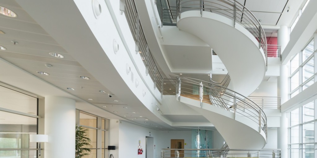 #TemcoAtTen  Safe, hygienic #workplaces are our priority.  Common #touchpoints, such as handrails &amp; door handles and surfaces in high traffic areas, need to be regularly sanitised to give #confidence to staff.  

#officeworking #officecleaning