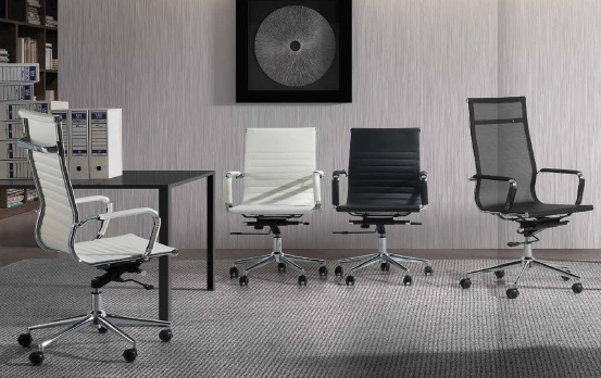 Mobiliarium's tweet photo. Para la oficina o para el despacho de tu casa, ¡hazte con la mejor silla de escritorio! 💻 https://t.co/3FssXg0hFb