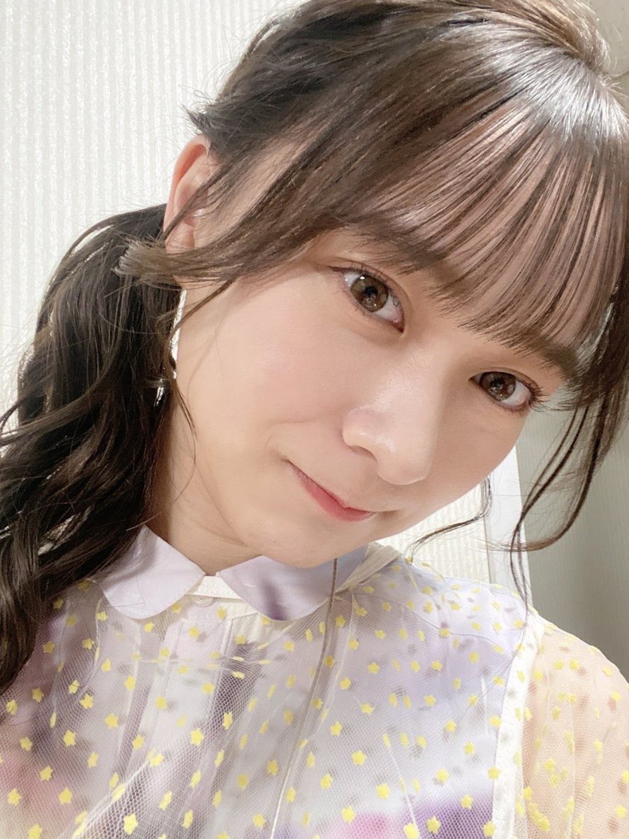 46saku's tweet photo. 23って数字見ただけで
「23卒？！」とかなっちゃう
就活生だけど写真尊過ぎて瀕死
#鈴木絢音 https://t.co/QUHqV5z2nm