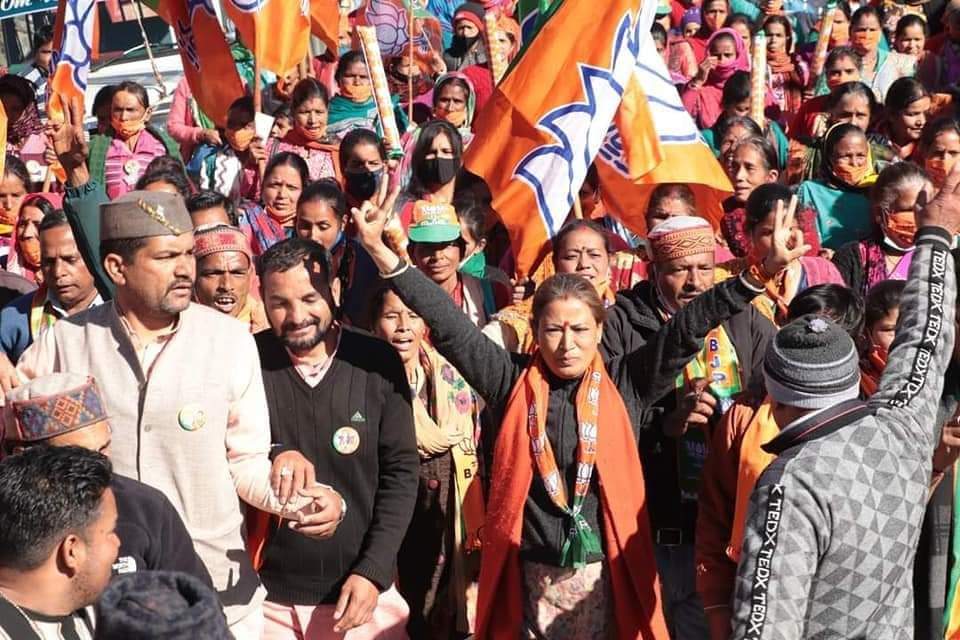 SNSahu23693950's tweet photo. यूपी से बीजेपी से सीतापुर से राकेश राठौर गुरु व समाजवादी से गाजीपुर से जयकिशन साहू व उत्तराखंड से केबिनेट मंत्री रेखा आर्या साहू को प्रचंड जीत हासिल की दोनों विधायको को हार्दिक बधाई एवं शुभकामनाएं💐🙏🙏 https://t.co/dEGsgzU4xl