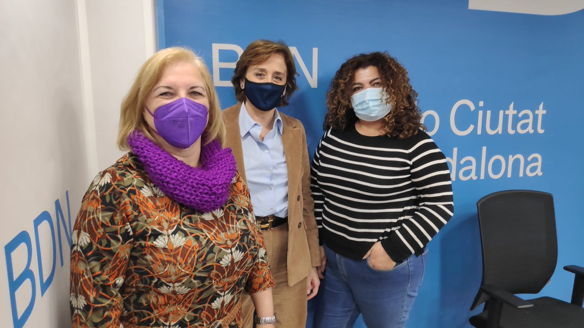 BadalonaMati's tweet photo. Ara, tertúlia ciutadana amb dones de #Badalona sobre el #8MBDN amb @RociomBadalona, Marina Roman i Anna Gassió! @bdncom https://t.co/zPP7aNlqgC