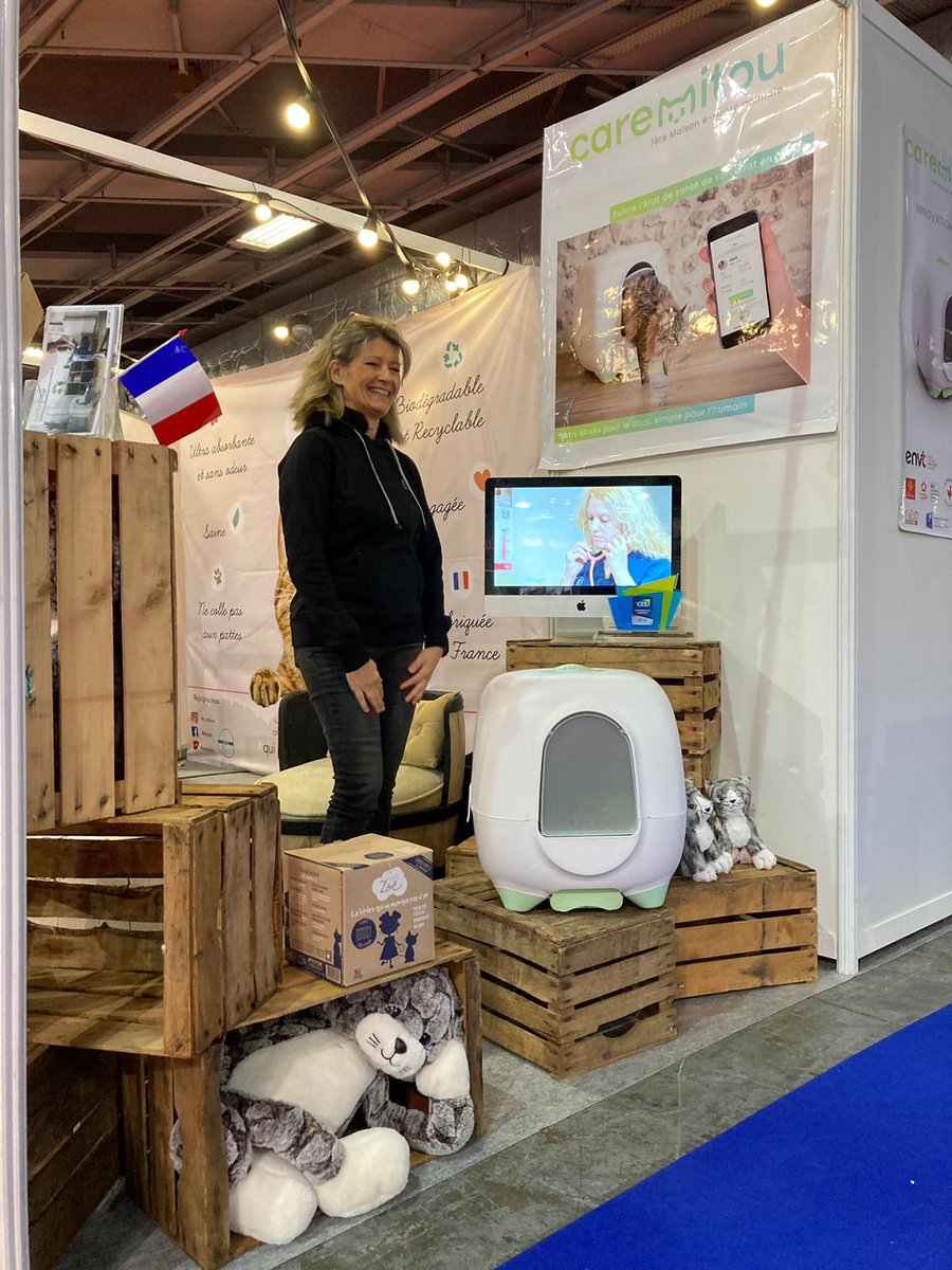 L'équipe Caremitou est présente aujourd'hui et jusqu'au dimanche 13 mars sur le salon #ExpoZoo à Paris Versailles pour vous présenter sa gamme TIGROO sur le stand de la P'tite Zoé, une litière écologique et recyclée que nous plébiscitons et qui est 100% compatible avec TIGROO.