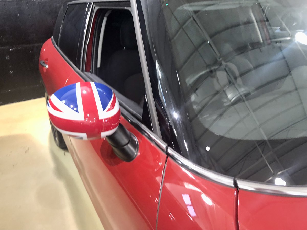 bmwtokyomini's tweet photo. ドアミラーがナショナルフラッグの #MINI Cooper D #Clubman が #MININEXT 勝どきにやって来ました。
★ポイント★
・走行距離は2.3万キロ
・初度登録が2017年5月
・人気のディーゼル車
車両本体価格:244万円(税込)
https://t.co/O0iDYUhyT3
※問い合わせ時に売り切れている可能性がございます。 https://t.co/pAR7oFYU10