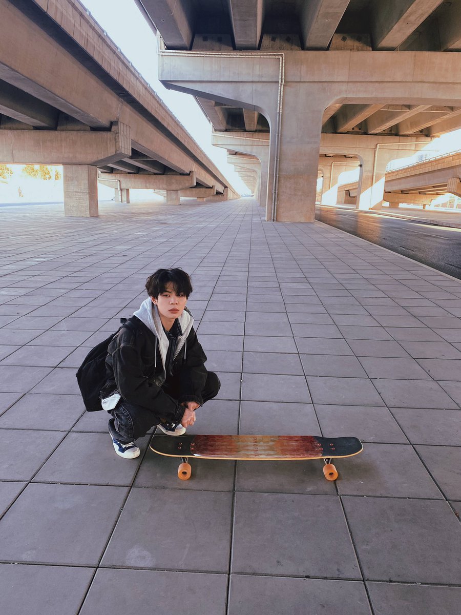 thisischampa's tweet photo. 🛹🛹🛹 https://t.co/RX4HWZT1c1