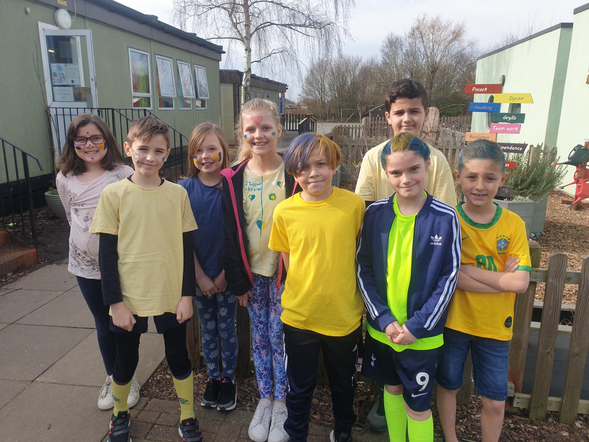 SpringfieldPri2's tweet photo. We are thinking of and showing our support for the Ukrainian people today #Ukraine @BritishRedCross #springfieldcares https://t.co/Dj7RRoV9pl