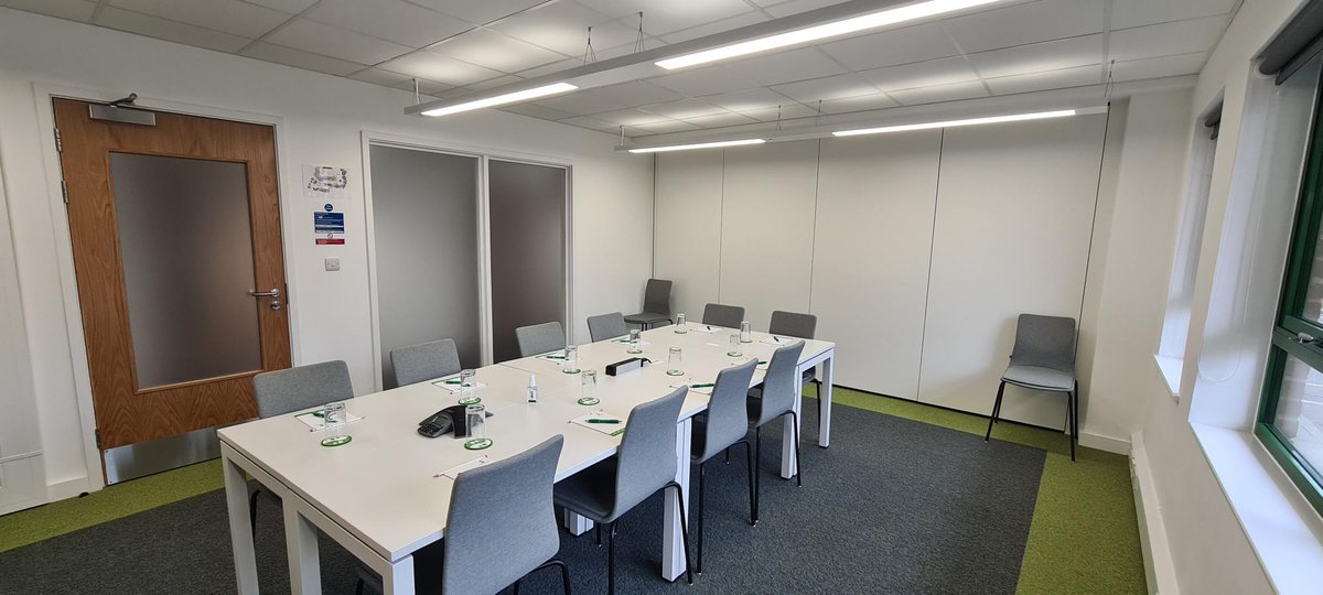 Our #meetingrooms  have recently had an upgrade! The windows onto the corridor are now frosted to provide extra privacy. Quick internet, easy parking and much more book today through our website basepoint.co.uk or call 01892 956200. 
#Basepoint #officespace #easy