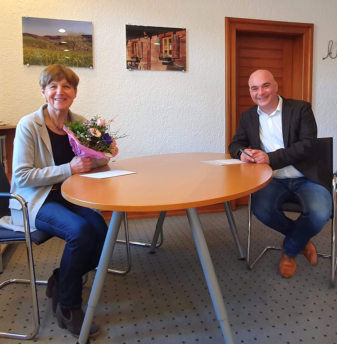 Gde_Schuttertal's tweet photo. Gertrud Mäntele verabschiedet. https://t.co/5YsmpY2Bwk https://t.co/zSeeMl3aAP