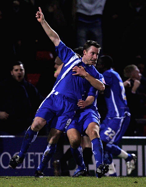 Neil Harris becomes Millwall’s all-time record scorer with his 112th goal. Crewe 2 Millwall 3, FA Cup 3rd rd, 2009.