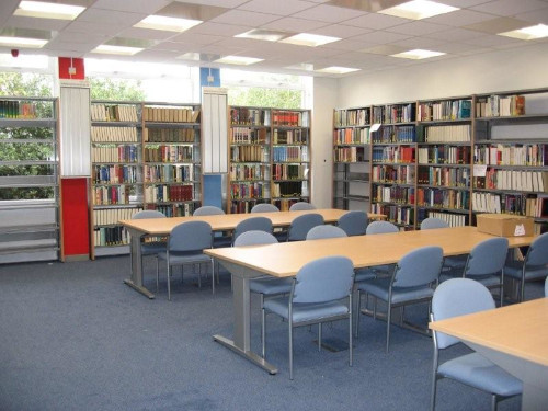 JiscLibraryHub's tweet photo. New catalogue on Discover! Spurgeon's College #Library @SpurgeonCollege #London, c.55,000 books covering #Theology #BiblicalStudies #ChurchHistory #WorldReligions &amp; more. Explore their collections: https://t.co/UiY0rN9Ngf  #JiscLibraryHubDiscover #Spurgeons #TheologicalLibraries https://t.co/1ooevgleW3