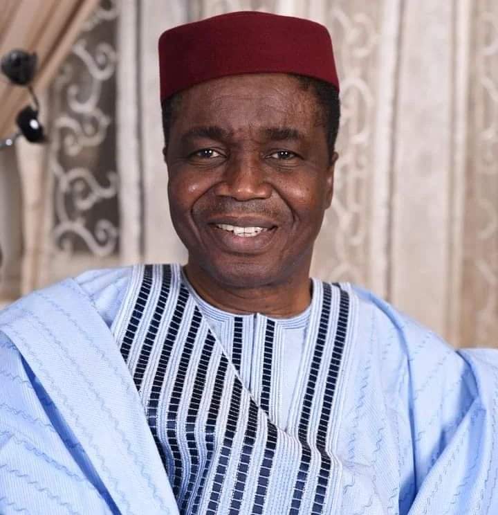 drpaulenenche's tweet photo. Happy birthday to one of God's choicest Servants of our time. May God continue to guide and protect you. May He cause His face to shine on you. You will never know sorrow. May every day of your life be blessed with good things. You shall continue to age with strength and grace. https://t.co/BnHQEHsv06