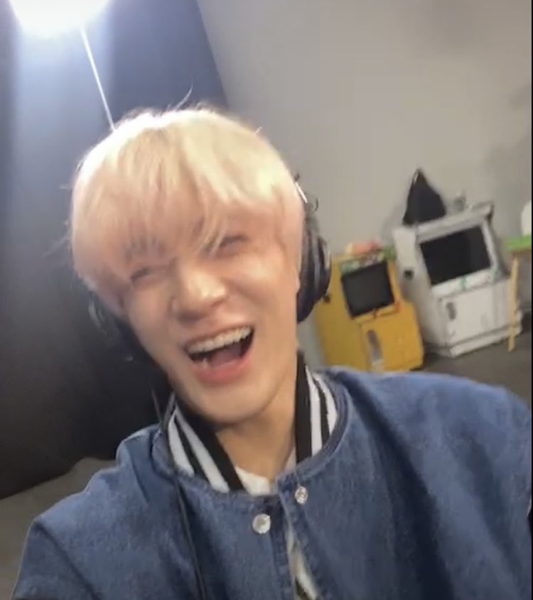 ILOVEYOUYAAAA's tweet photo. ความสดใสของโลกใบนี้ = #JENO #NCTDREAM https://t.co/SHw4IhgO8a