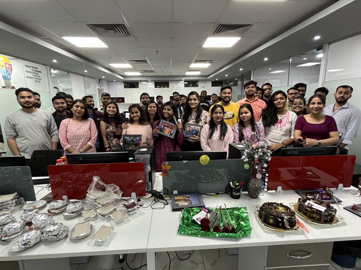 codestoresol's tweet photo. #codestore have always believed in breaking the traditional stereotypes and have always promoted equality & growth.
Celebration for our ladies was fun!
#womensdaycelebration #internationalwomensday #happywomensday #teamcelebration #teamspirit #leader #humanresource https://t.co/cafjeTQNZ6