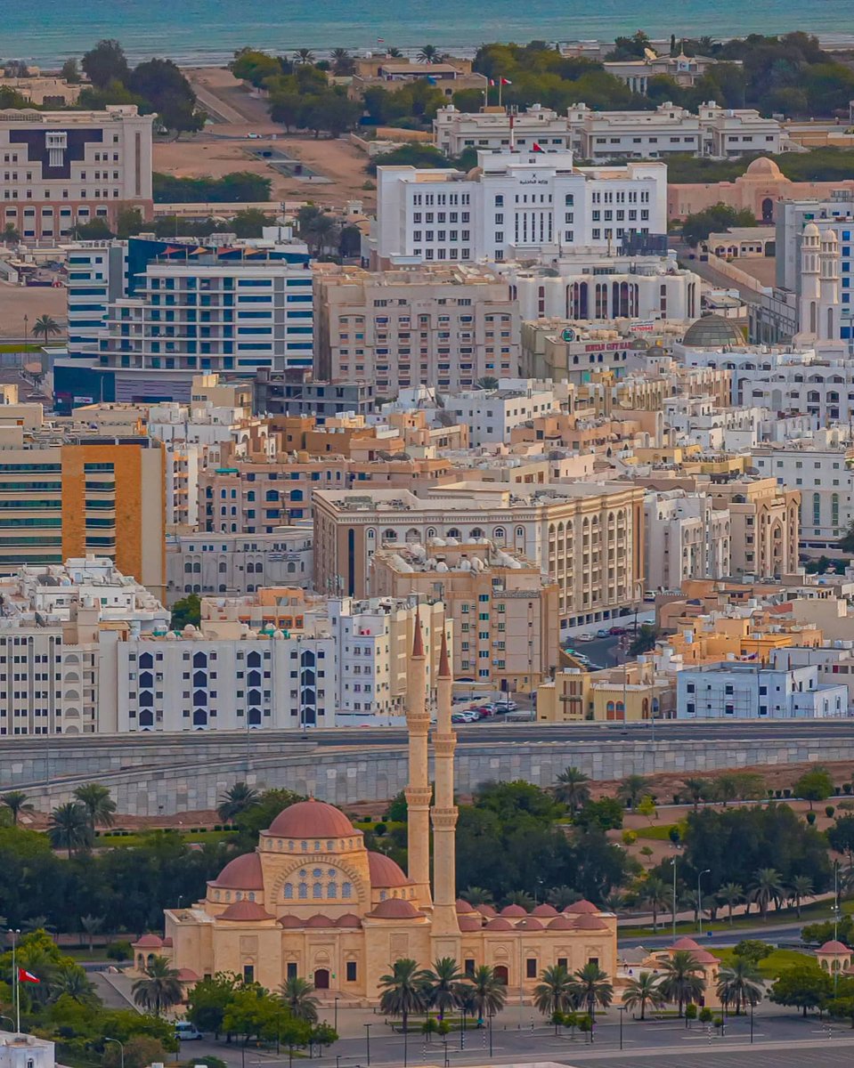 Hbusaidi85's tweet photo. "وارزقنا لذَّة النظر لأمانينا وهي حقيقة" 💙

📸 | @alaufi48 

#جمعة_مباركة 
#سلطنة_عمان https://t.co/LcWe8iV9eW