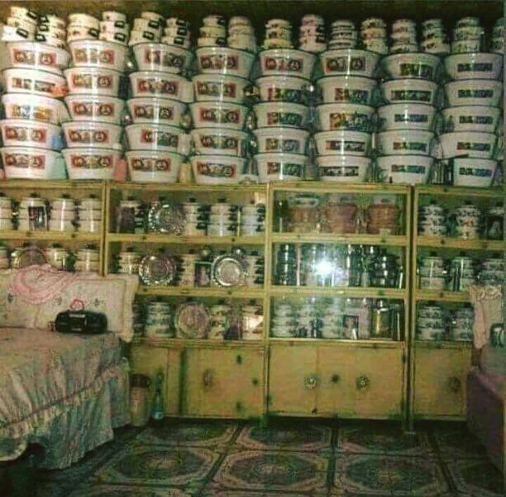 Olarajee's tweet photo. When brides were brides... 😂😂😂 https://t.co/p6JyzFWKH7