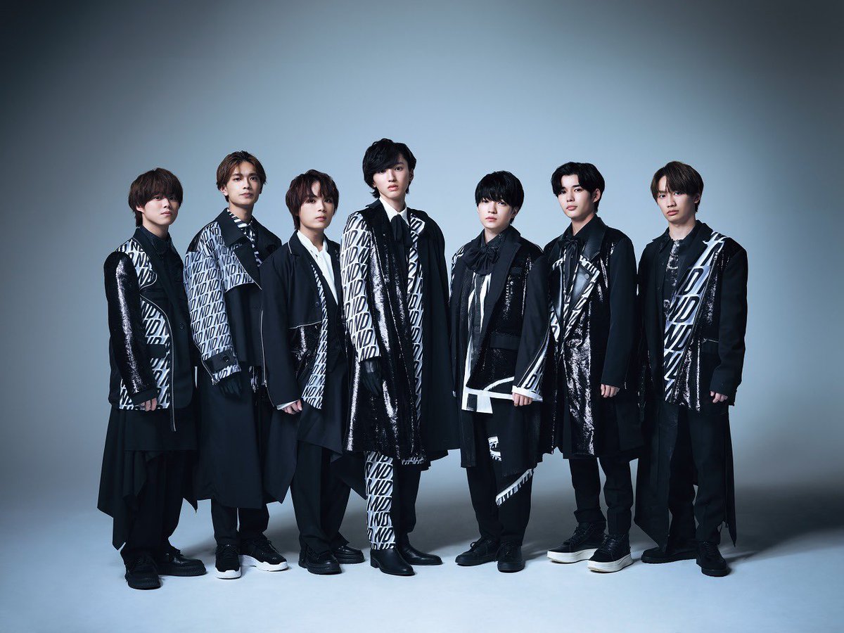 95ayataetae95's tweet photo. 衣装にあるNDって #NANIWADANSHI の頭文字取ったんじゃない？
いろんな憶測あるけど…頭文字な気がするんやけどww
 #なにわ男子 https://t.co/us5kwhaNmL