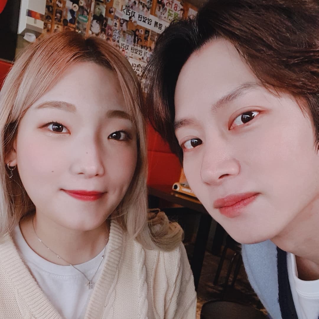 [#HEECHUL] 211224 kimheenim Instagram update

"살면서 우리 호동형보다 많이 먹는 사람 처음 봄🧐

#히밥 #술트리트파이터"

#슈퍼주니어 #SuperJunior 
instagram.com/p/CX3Fi6BvqIO/