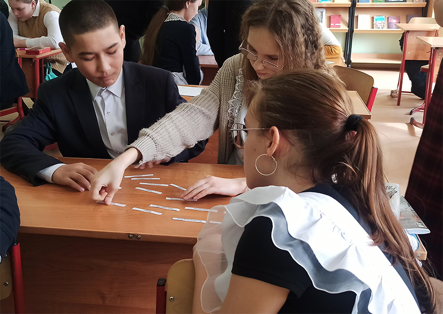 astracgbs's tweet photo. Специалисты библиотеки-филиала № 1 провели интерактивный час «Интересные факты правления Петра Великого»

https://t.co/1TnVlnlAcu https://t.co/arh0leTIzI