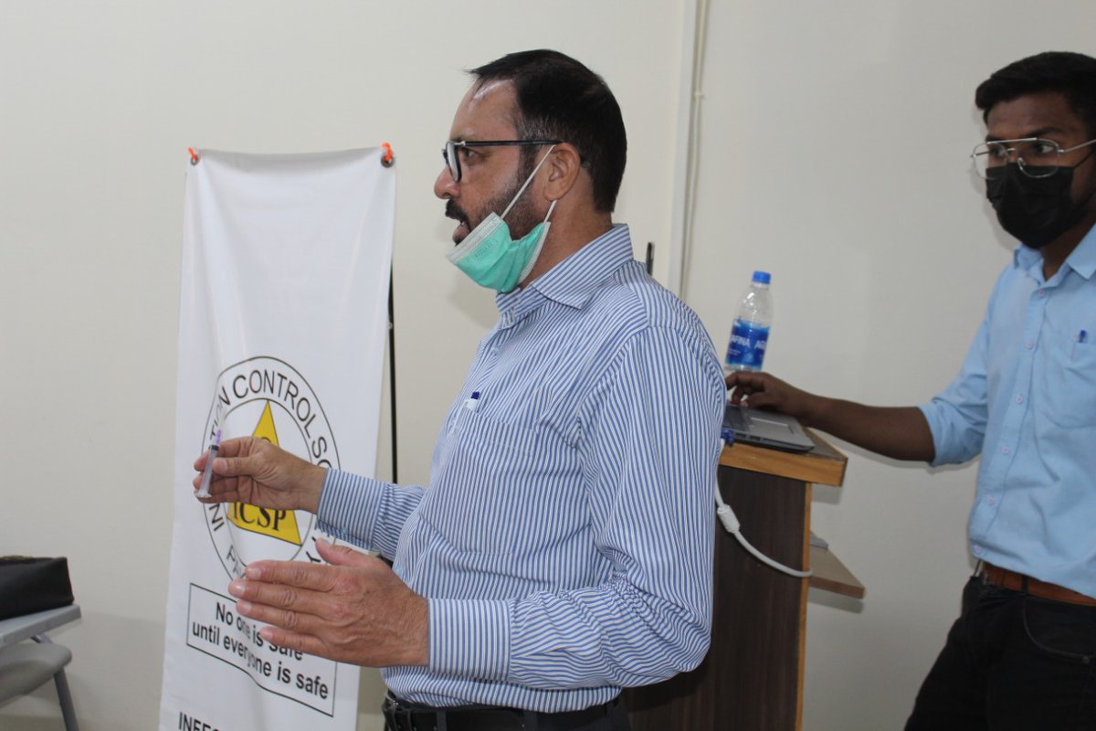 SyahImpex's tweet photo. Shifa, recently sponsored an Auto Destruct Syringe Awareness Program in partnership with ICSP at  Amazing Grace Institute of Nursing Khi on #infectioncontrol &amp; #prevention in #healthcare facilities. Event was graced by Mr.Rehan &amp; Dr.Sabika.
#shifa #Health #adsyringe #etecampaign https://t.co/hkvCZO7gDF