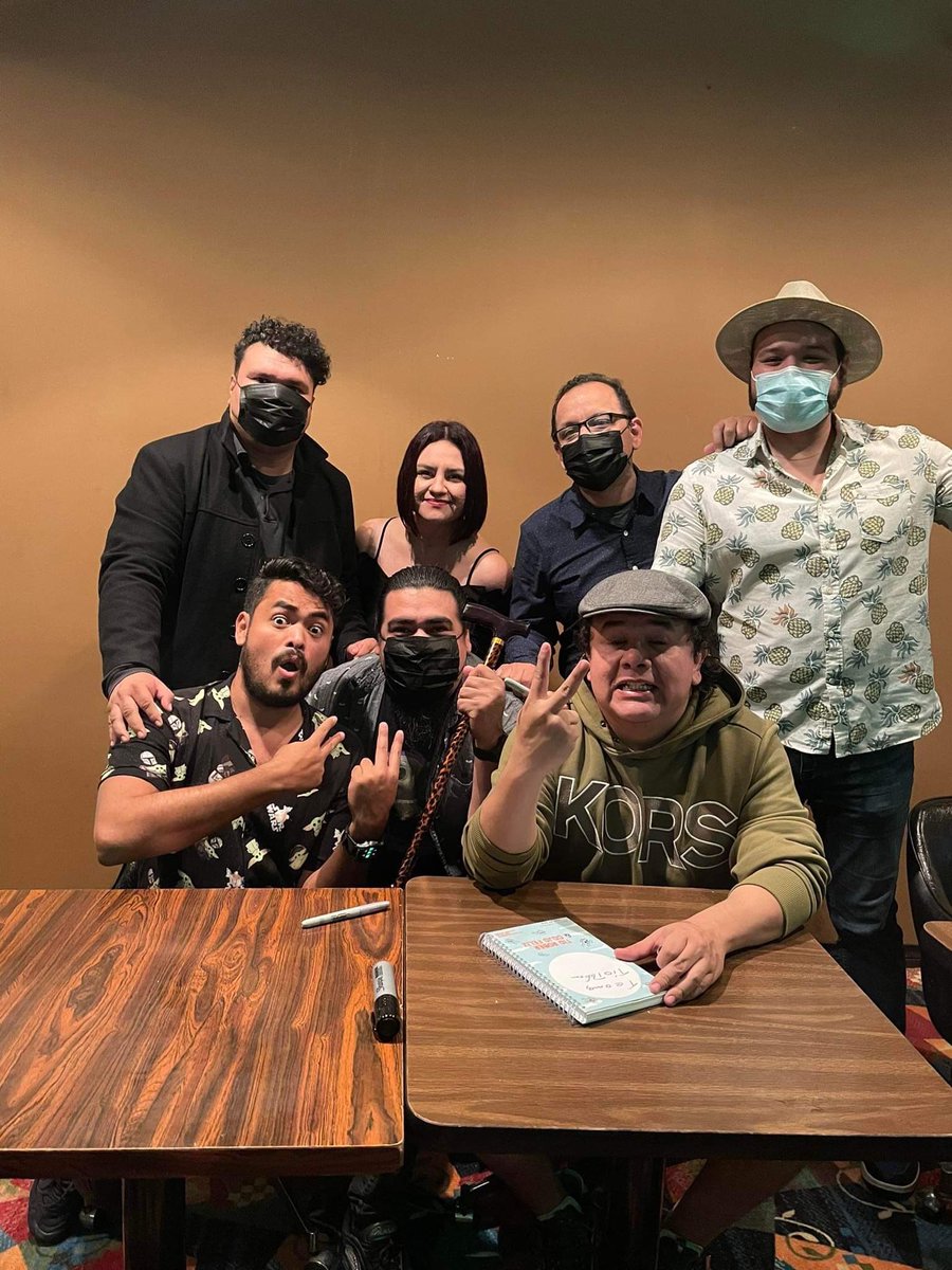 angelzierra's tweet photo. Gran show !!! Gracias @cojofeliz y @TeAmoTioRober por venir ! https://t.co/5ERGoW4bhe