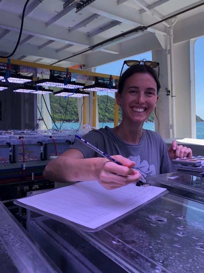 Please meet @Melissanaugle – New PhD student co-supervised by Emily Howells and I. Very excited to have this brilliant emerging scientist ex @clogan_sci lab. Melissa will use Genome Wide Association to search for markers of heat tolerance in plating coral in our #RRAP project.