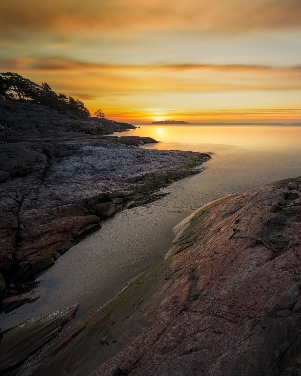 Swedish archipelago - absolutely gorgeous. Actually after a while we stopped shooting and just enjoying the beautiful scenery with a nice cup of coffey, no stress just life. #landscape