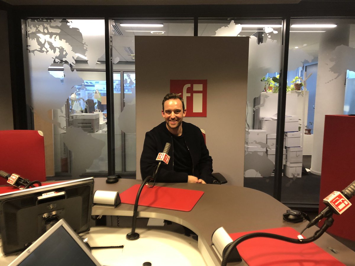 RFI_Litterature's tweet photo. Grand entretien avec Joël Dicker et toute la vérité sur l’écrivain à succès, sa trilogie #HarryQuebert et sa maison d’édition #RosieandWolf c’est aujourd’hui et demain sur @RFI @RFImag @RFIculture @JoelDicker https://t.co/62ummpTzhz