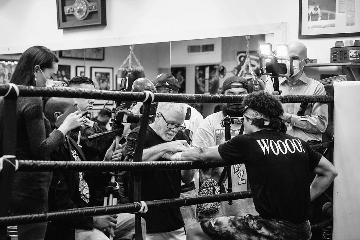 FreddieRoach's tweet photo. Media Day with Blair Cobbs &amp; Golden Boy Promotions @GoldenBoyBoxing @DAZNBoxing #TeamCobbs @WCBstore #fighter #boxer #trainer #teamwork #TeamWildCardBoxing #wildcardboxing #boxing #family #community #training #camp #fight #box #pros #amateur #prospects #contenders #worldchampions https://t.co/URIxvPJtux
