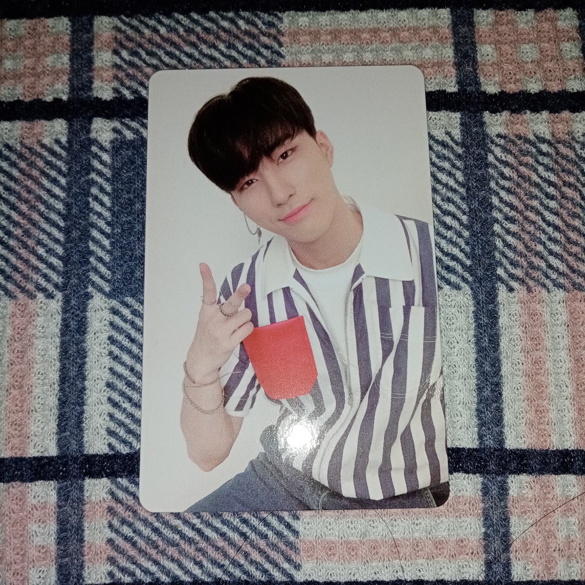 harinsdrumstick's tweet photo. andito na po sila~naiiyak po talaga ako sa sobrang tuwa't kilig...grabe rin po yung freebies, ang dami sobra, dami ko rin pong tawa sa Harin ben10😭 tysm po for packing them safely~ and also for trading with me ng Harin O!NE!evolution I pc ^^ until next budol po~ 💚 #wc_Feedbacks https://t.co/k7h5SF6aS9