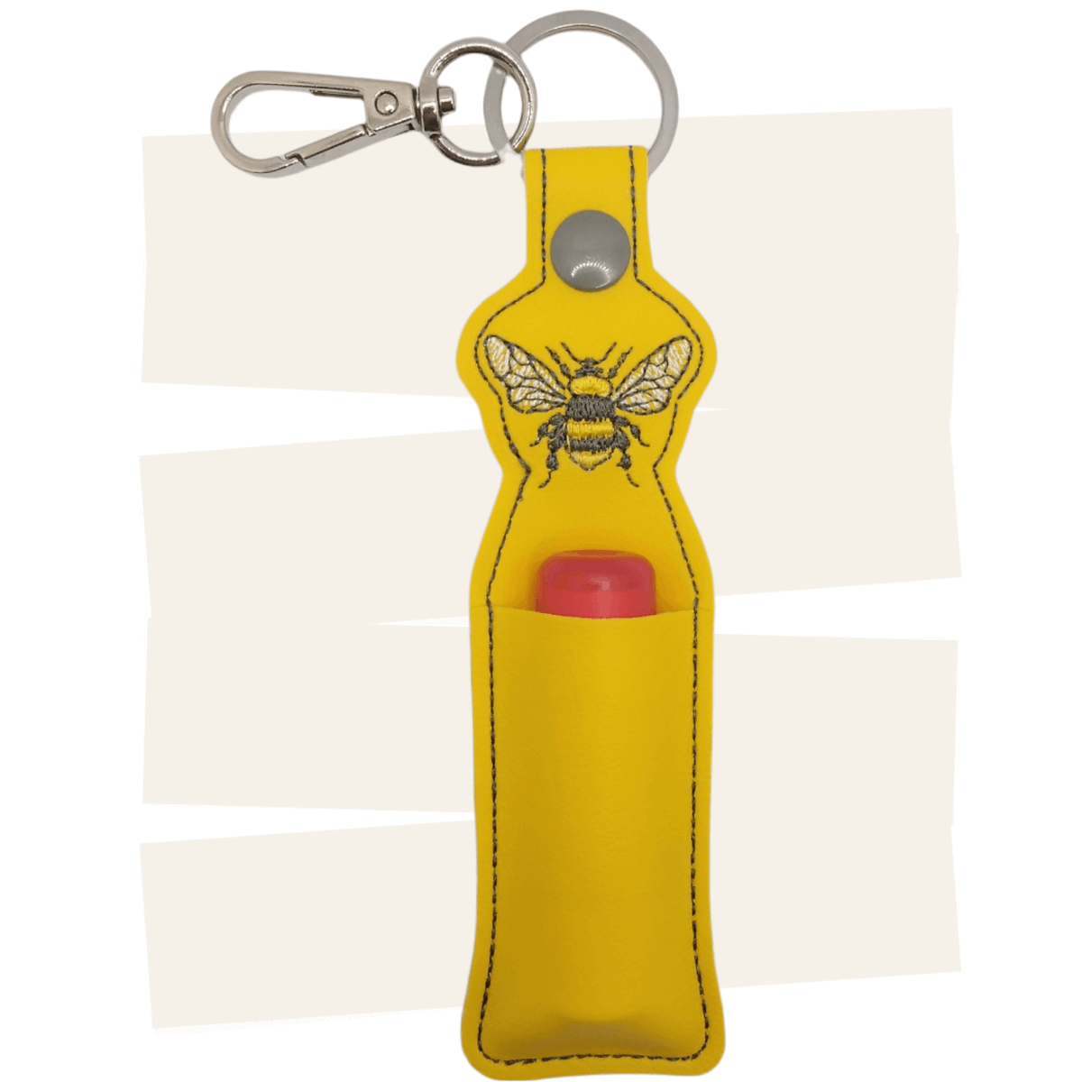 LilAiges's tweet photo. Love these vinyl bee themed lip balm holders, the detail of the bee stitches out perfectly on the bright yellow marine vinyl. 🐝 

What do you think?

Design by:  @designsbylittlebee

#beetheme #lipbalmholders #madeinAustralia #bagtag #bees https://t.co/cYLl2joMYK