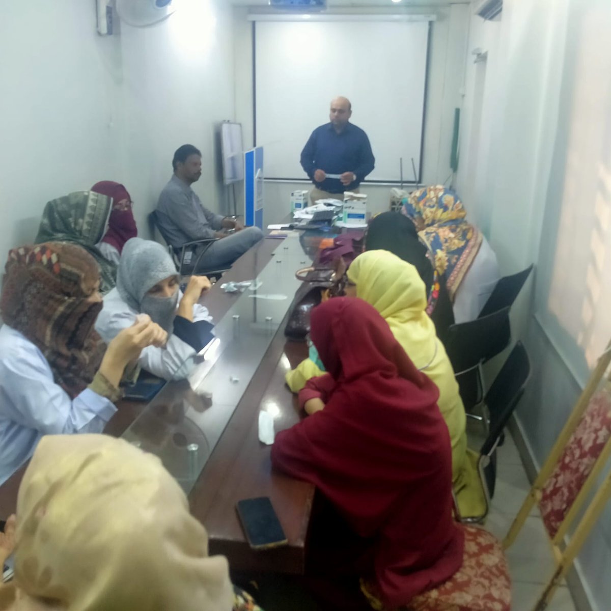 SyahImpex's tweet photo. Shifa, recently sponsored an Auto Destruct Syringe Awareness Program in partnership with ICSP at Al-Khidmat Fareeda Yaqoob Hospital Khi on #infectioncontrol &amp; #prevention in #healthcare facilities. Event was graced by Mr. Rizwan &amp; Mr.Nabeel.
#shifa #Health #adsyringe #etecampaign https://t.co/9BPRy61HS8