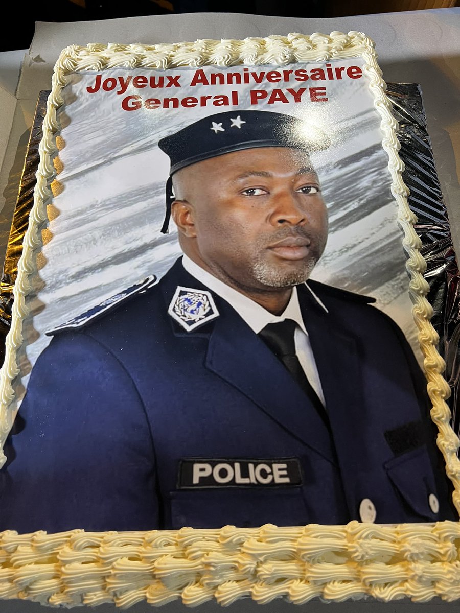 paye50425797's tweet photo. Joyeux anniversaire 🎁 GENERAL PAYE CAMARA https://t.co/gAjCsuMHVs