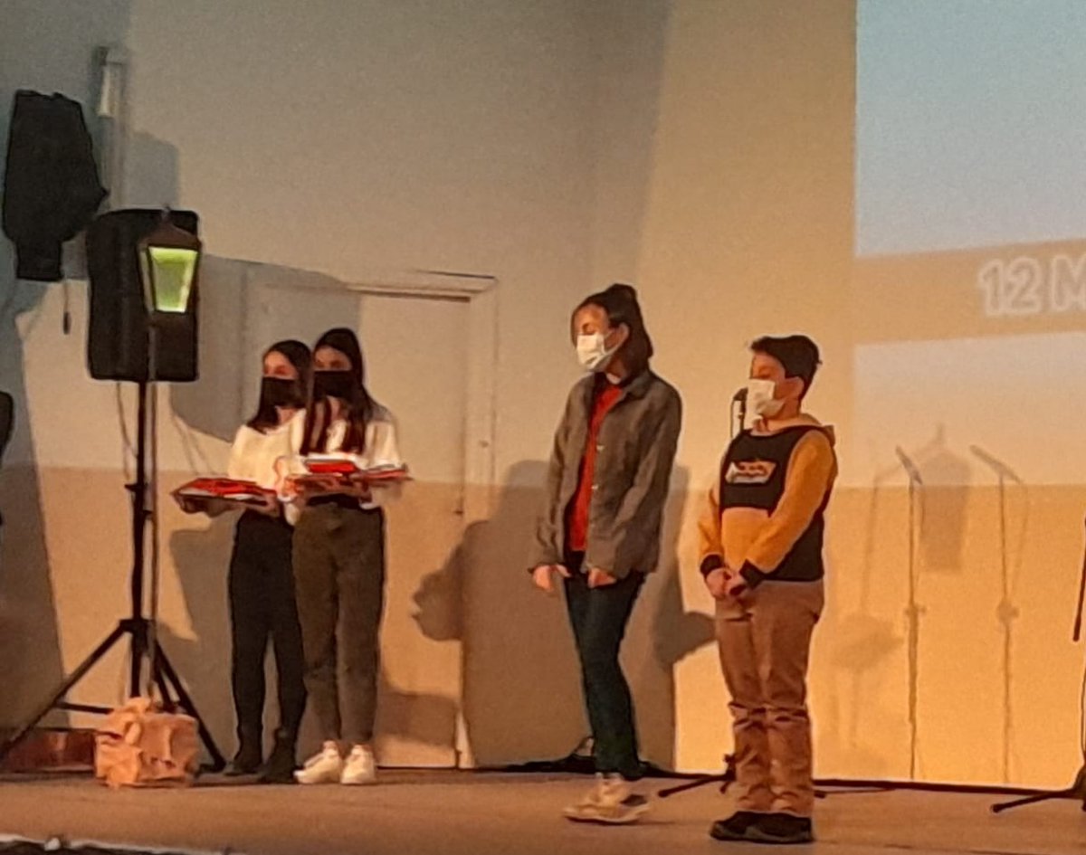 Bafra  MEM  tarafından düzenlenen 12 Mart İstiklal marşının kabulü ve Yüreklerde Akif,Dillerde Hürriyet temalı şiir yarışmasında 1.olan okulumuz öğrencisi A.Melek Dursun'u tebrik ediyorum. Emeği geçen öğretmen arkadaşlara teşekkür ederim.
<a href="/mehmetalikatip1/">Mehmet Ali KATİPOĞLU 🇹🇷</a> 
<a href="/osmancakir60/">OsmanÇAKIR</a>