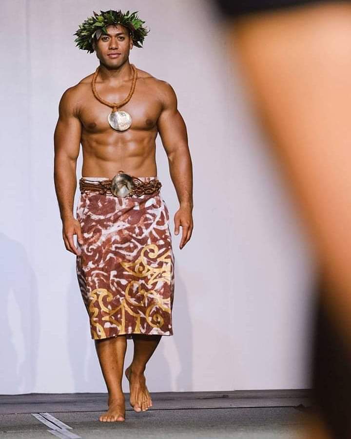 louisova23's tweet photo. Meet Ape Stallion🦧🐎 custom made by the crew at @TeenApeSquad NFT project!
Swipe left to see the original pictures that was used as reference! It was from @stylefiji 2018 Fashion Show!
#NFT #Metaverse #ApeStallion #CustomisedNFT #Future #LouisOva #TonganStallion https://t.co/4ZV73y3nxn
