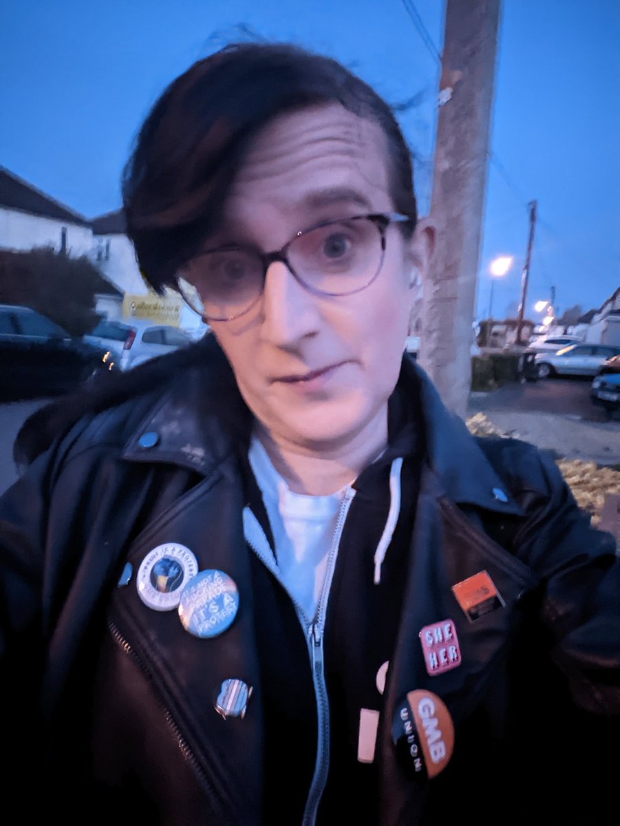 ChrissyDearlove's tweet photo. Today was an early start, Hereford and Great Malvern Wilko pay talks visits today, of your a @GMB_union member and work in either store make sure you find me and have your say on pay, if your not member feel free to come and chat to me and join up.
#paytalks #Retail #payrise https://t.co/DyQ9egWvlV