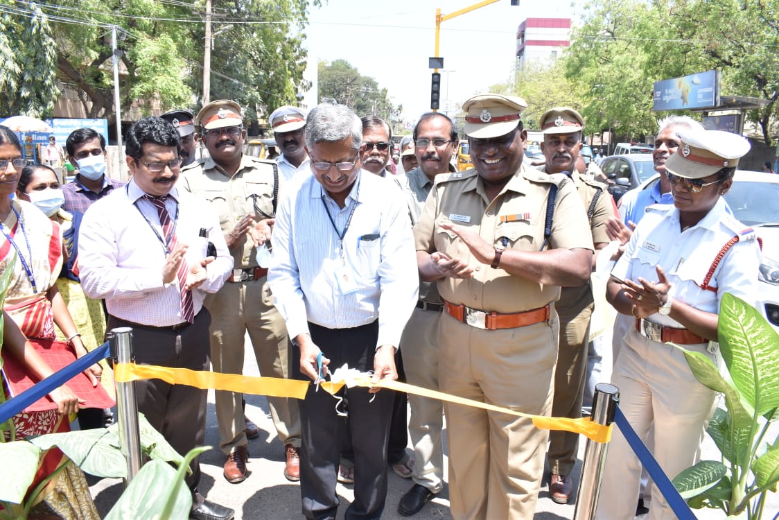 TrafficPoliceMC's tweet photo. Road safety is the prevention and protection of road accidents by using all the road safety measures. It is to secure people while travelling on the roads. It is to make safe all the road users such as pedestrians, two-wheelers, four-wheelers, multi-wheelers. https://t.co/1zuS4JA69Y