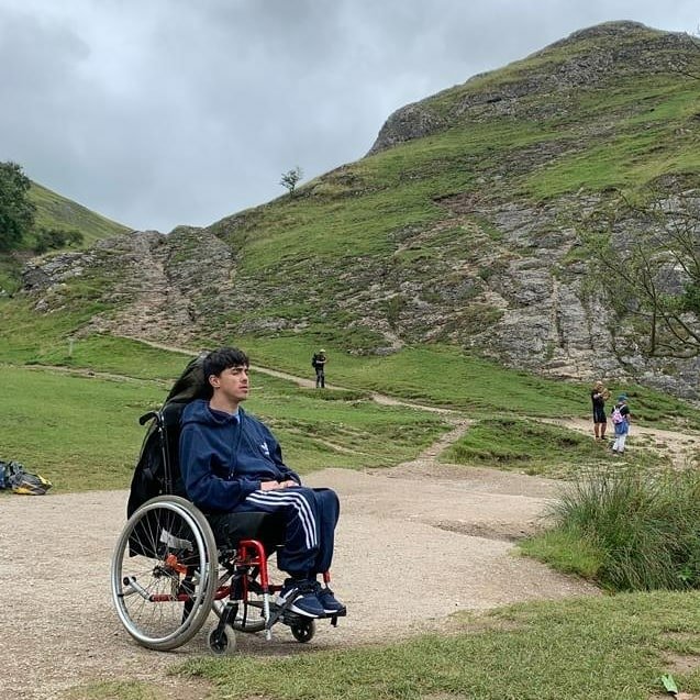 Muslim Hikers tweet media