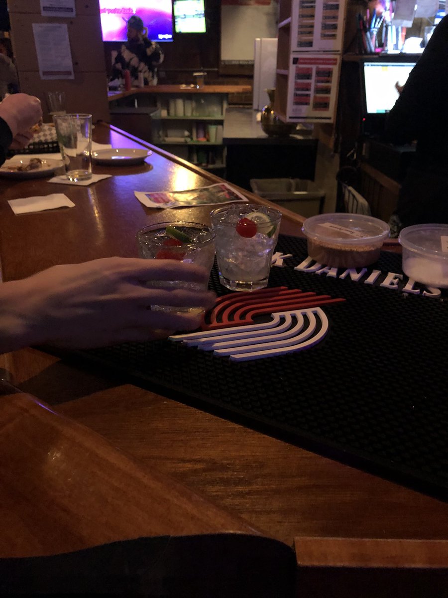 xxgen_'s tweet photo. Tom Collins https://t.co/ITvWHwY2N8