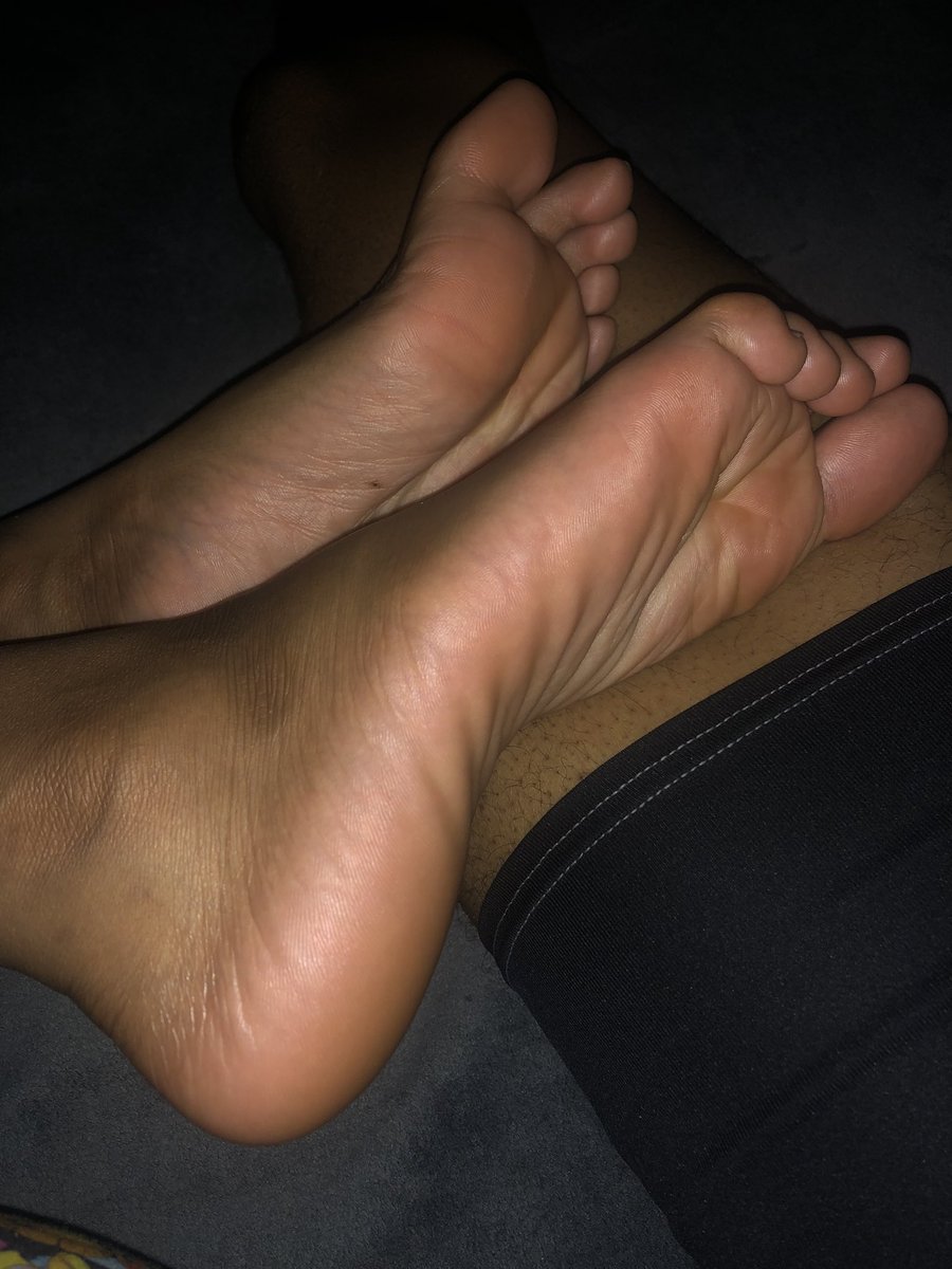 KittyAssassin3's tweet photo. Would u hold these in your mouth?👅😩💦 https://t.co/LE7ZPlP8V8