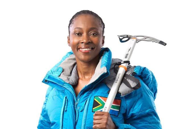 KaraboNtshweng's tweet photo. Some Friday morning inspo with the first Black African Woman to summit #MountEverest π§π½ββοΈπ
@saraykhumalo had a chat with me about failing forward, why representation matters and heading to the North & South Pole nextπ
π»ππ½ https://t.co/FiA7JKdvjB #5ToFit #5EarlyMornings πͺπ½ https://t.co/x4cUfTPUtp