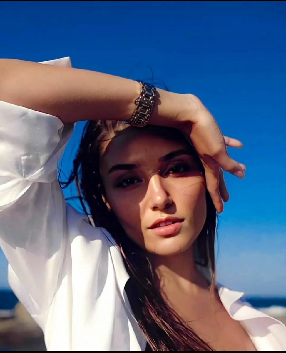 daria_ela's tweet photo. @Handeercel🤍🤍🦋#WeForHandemyy https://t.co/3sEhWQCNJM