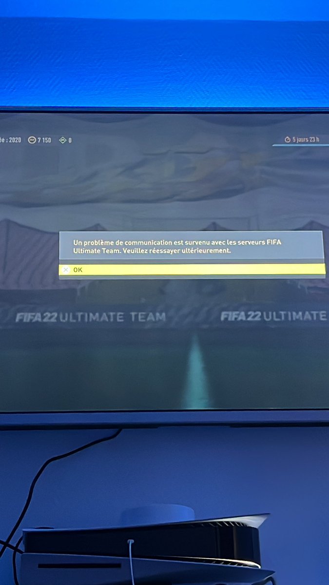 genaro93270's tweet photo. @EA_FIFA_France c’est quoi votre problème faut régler ça vite et retirer les 99de vitesse à @AchrafHakimi et les mètre à @Benzema https://t.co/MQYkAUIgvL