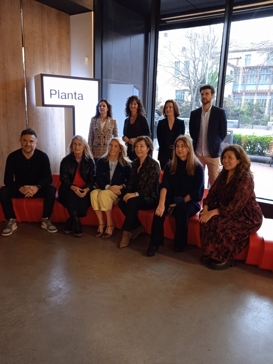 AnunciosRevista's tweet photo. Ya están aquí los ponentes del encuentro#mujerypublicidad organizado por @AnunciosRevista y @MujeresaSeguir en colaboración con @HavasGroupES 

Síguenos en https://t.co/RKVxnI5wJb https://t.co/zwTE3Rzbxk