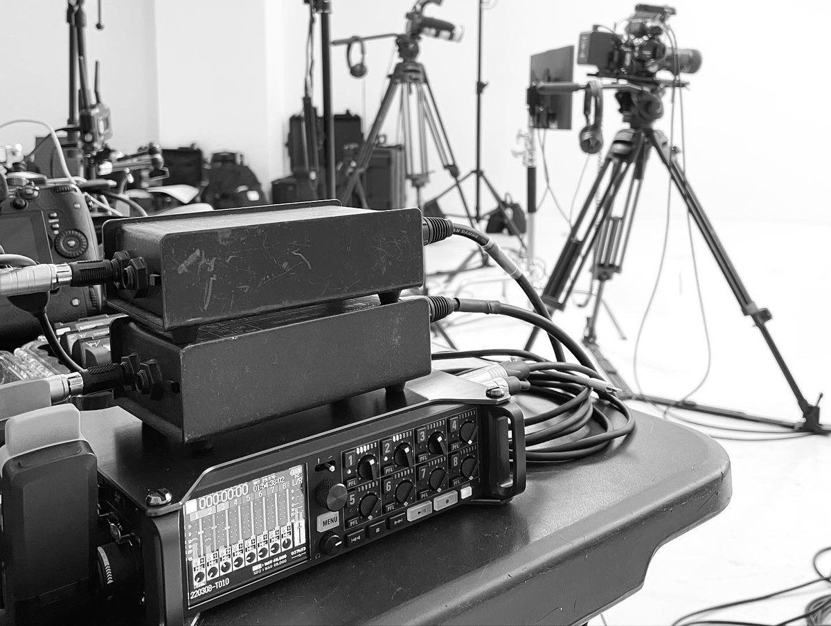 dotanddiode's tweet photo. We’ve just returned from a whopper of a week at @fivefourstudios in Manchester filming lots of content for a new client. We were blessed with the most fantastic team!

We provided all pre and post-production, location, cameras, lighting, sound, autocue, talent &amp; script writing 🎥 https://t.co/N0VLdrP4nH