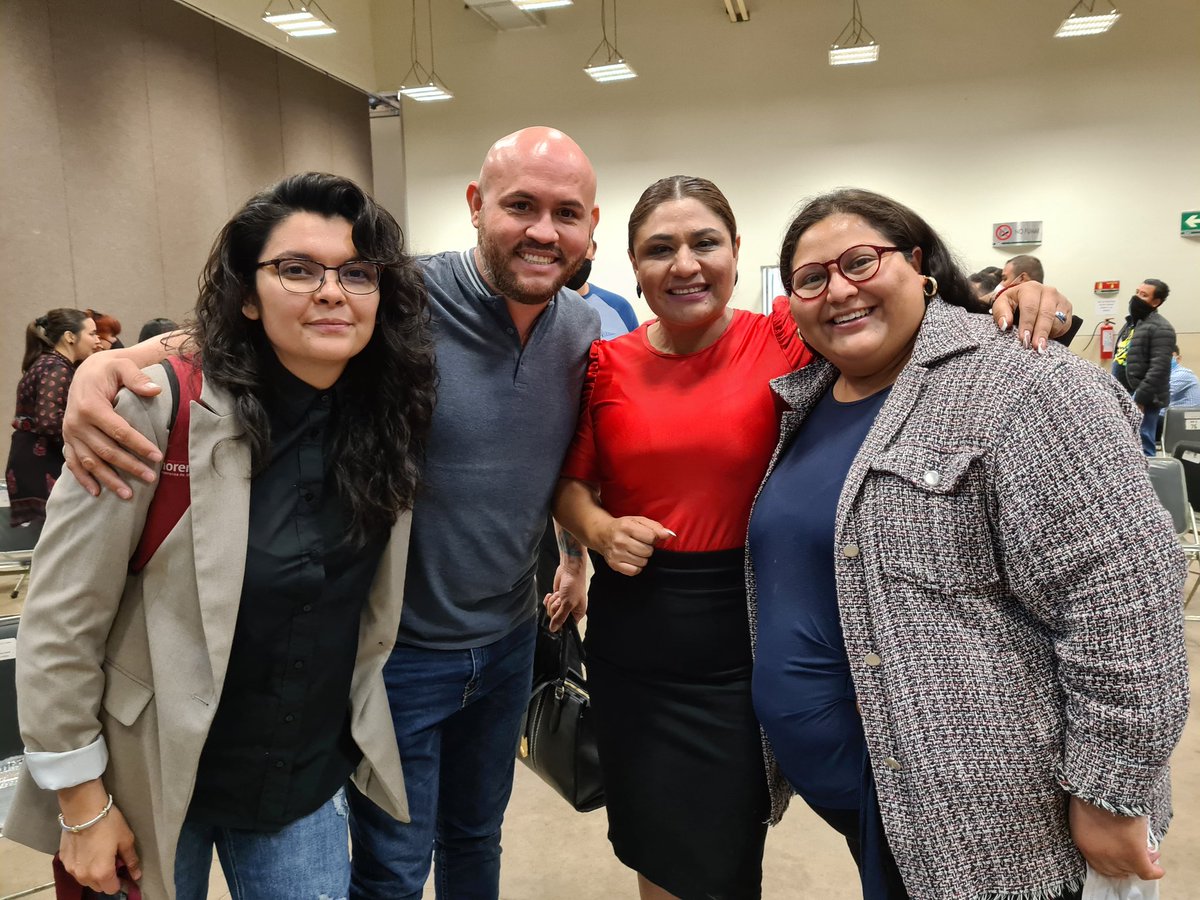 omar_kike's tweet photo. Me encanta lo que hago y con este equipazo mas ❤
@CitlaHM @AlmendraNegrete #FelicitaRobles #Morena https://t.co/Z5tf1nTLsf