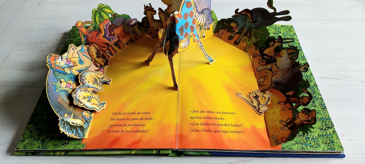 MariandeEria's tweet photo. Es un #libro precioso.
Cada página es una auténtica maravilla.
Mirad, mirad.
🧐
#literaturaInfantil #cuentos #niños #jirafas #Andreae #Parker-Rees https://t.co/vCZt8XQz5k
