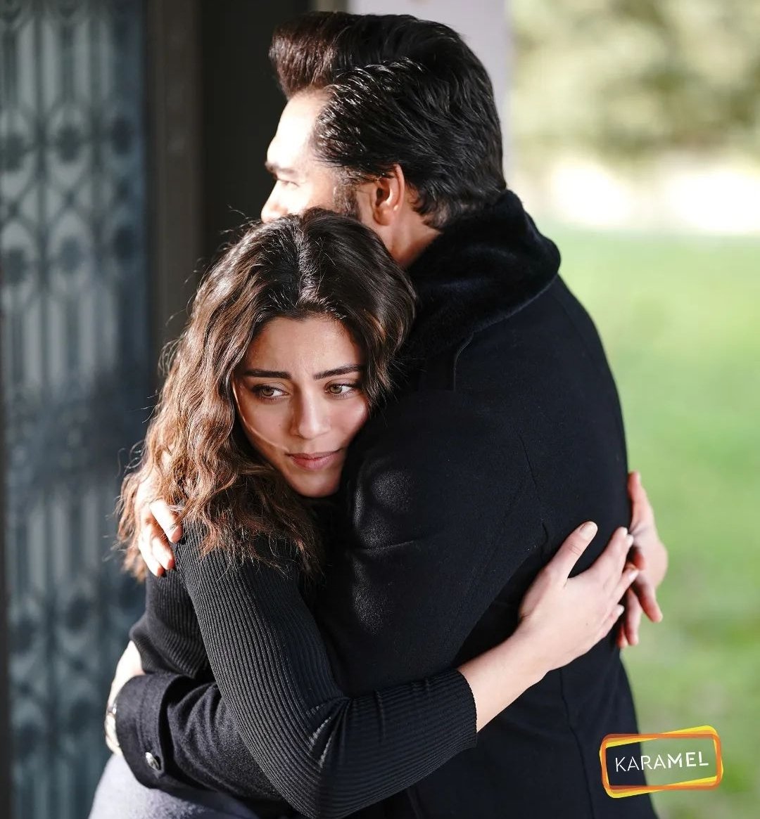 ahhh yamanikom daha muradına yeni ermişken yine karısına hasret kaldı etiketimiz #BurasıSeninEvin inşallah seher yamana çok uzak durmaz

#Emanet #SehYam
#SılaTürkoğlu #HalilİbrahimCeyhan