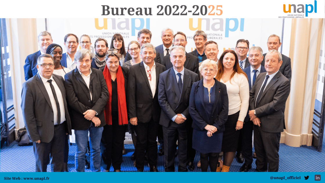 unapl_officiel's tweet photo. Election du nouveau Bureau de l'UNAPL 👉 découvrez les nouveaux visages de l'équipe 2022-2025 autour du Président réélu @PiconMichel 
#ProfessionsLiberales
L'ensemble du Bureau est à découvrir ici ➡️ https://t.co/22FT42U9aL https://t.co/pTR7wBu2pJ